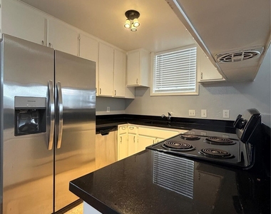 5123 Del Monte Drive - Photo Thumbnail 2