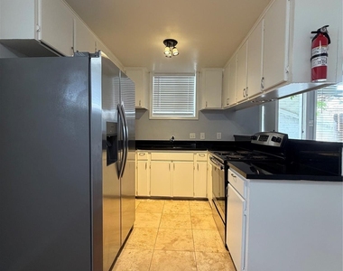 5123 Del Monte Drive - Photo Thumbnail 3