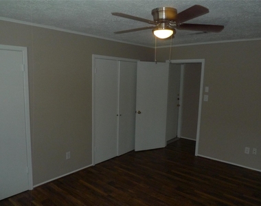14122 Bateau Drive - Photo Thumbnail 13