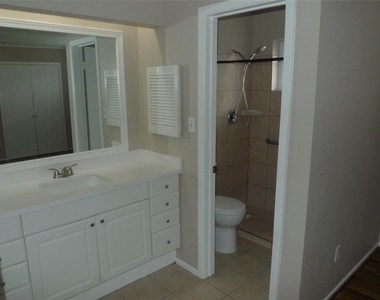 14122 Bateau Drive - Photo Thumbnail 15