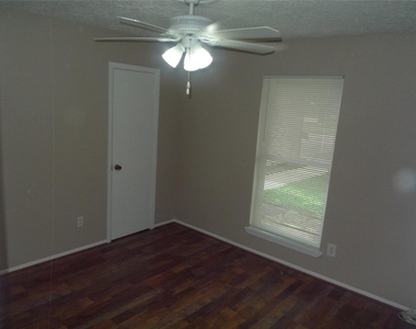 14122 Bateau Drive - Photo Thumbnail 17