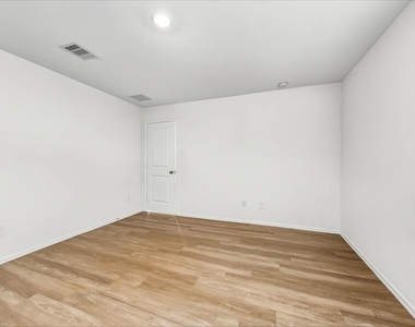 24107 Laurel Farms Drive - Photo Thumbnail 6