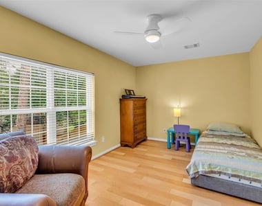 98 Winding Creek Place - Photo Thumbnail 8