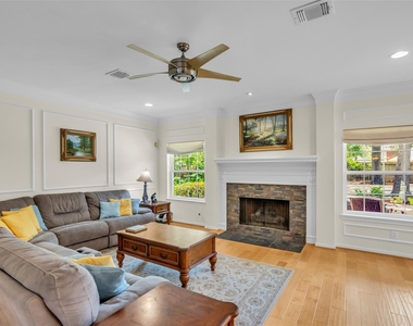 98 Winding Creek Place - Photo Thumbnail 3