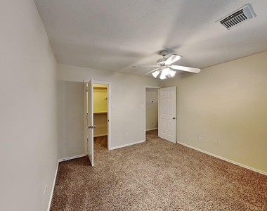 410 Sun River Lane - Photo Thumbnail 8