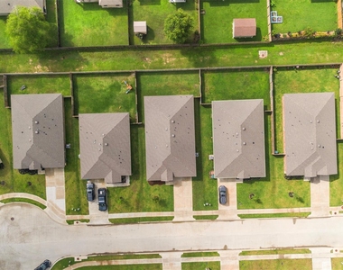 6685 Riplee Street - Photo Thumbnail 27