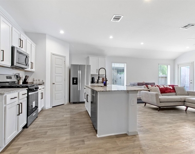 6685 Riplee Street - Photo Thumbnail 8