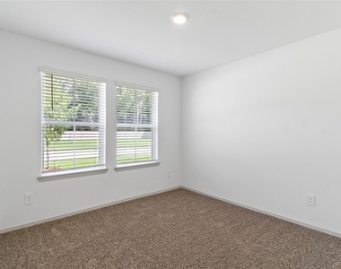 6685 Riplee Street - Photo Thumbnail 18