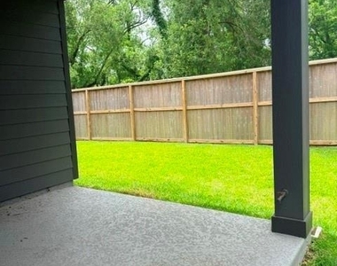 10602 William Park Drive - Photo Thumbnail 9