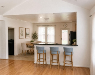 4435 Wellington Grove Lane - Photo Thumbnail 5