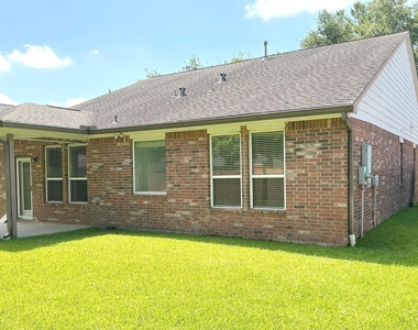 4435 Wellington Grove Lane - Photo Thumbnail 18