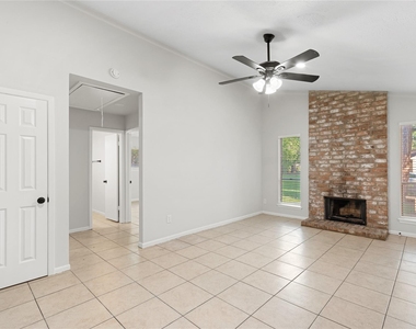 9306 Tooley Drive - Photo Thumbnail 5