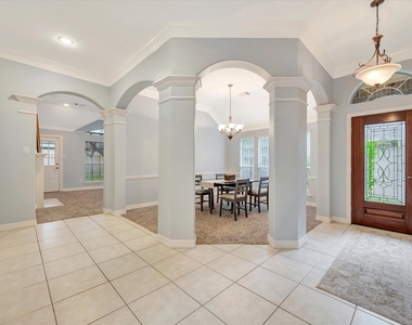 2421 Baycrest Drive - Photo Thumbnail 3