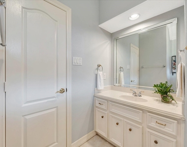 2421 Baycrest Drive - Photo Thumbnail 29