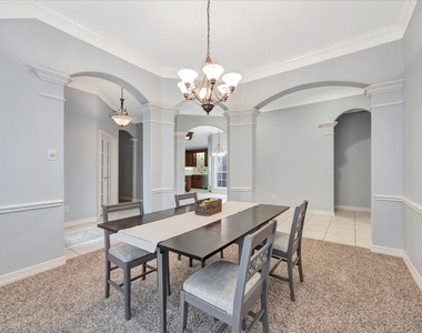 2421 Baycrest Drive - Photo Thumbnail 5