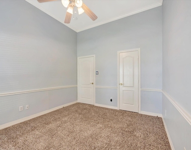 2421 Baycrest Drive - Photo Thumbnail 28