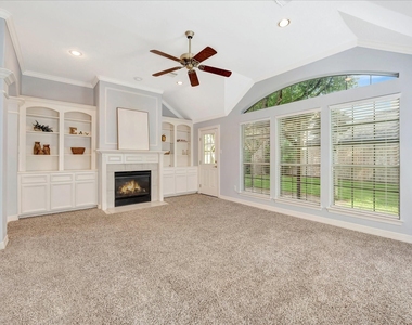 2421 Baycrest Drive - Photo Thumbnail 20