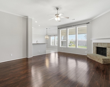 2506 Barton Springs Street - Photo Thumbnail 4