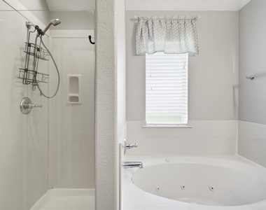2506 Barton Springs Street - Photo Thumbnail 15