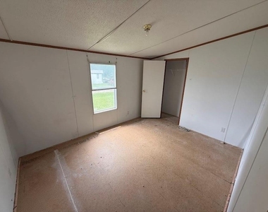 194 Mesquite - Photo Thumbnail 7