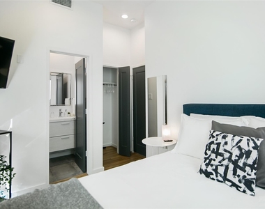 511 Memorial Heights Drive - Photo Thumbnail 27