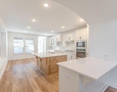 7342 Lake Arrowhead Lane - Photo Thumbnail 6