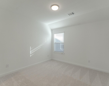 7342 Lake Arrowhead Lane - Photo Thumbnail 23