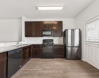 17247 Quiet Song Court - Photo Thumbnail 6
