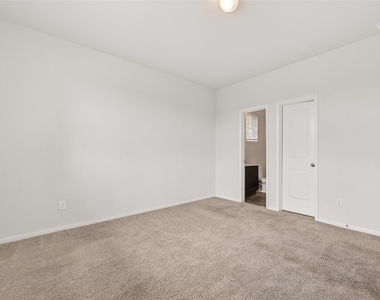 17247 Quiet Song Court - Photo Thumbnail 12