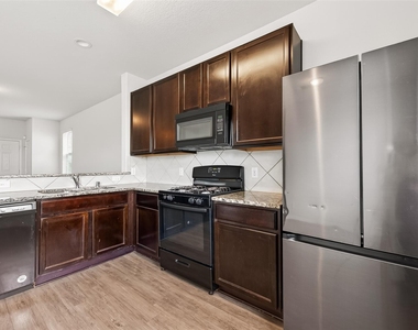 17247 Quiet Song Court - Photo Thumbnail 8