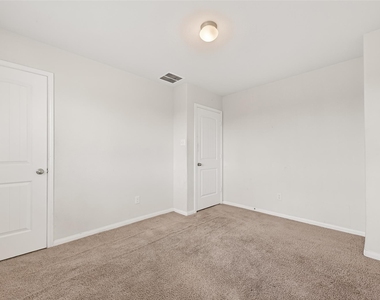 17247 Quiet Song Court - Photo Thumbnail 21