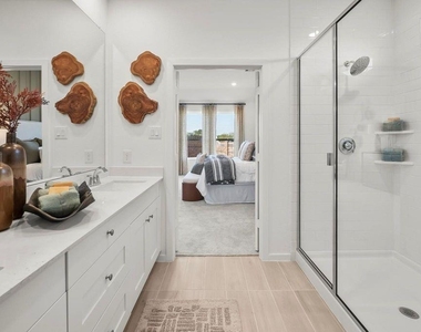 3004 Avalos Dr - Photo Thumbnail 16