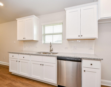 2700 Diamond Reef Lane - Photo Thumbnail 11
