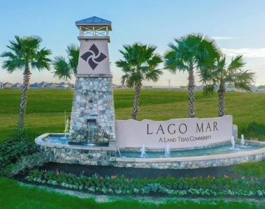 2700 Diamond Reef Lane - Photo Thumbnail 33