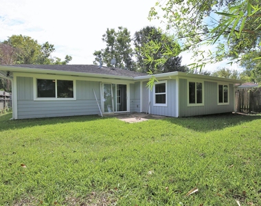 2806 Bluebonnet Street - Photo Thumbnail 14