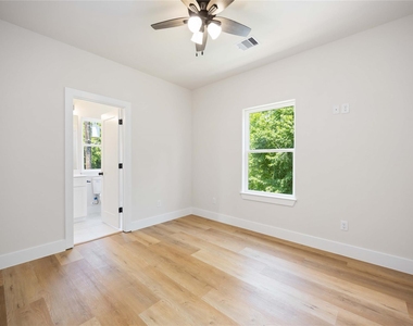 10608 Ashville Drive - Photo Thumbnail 20