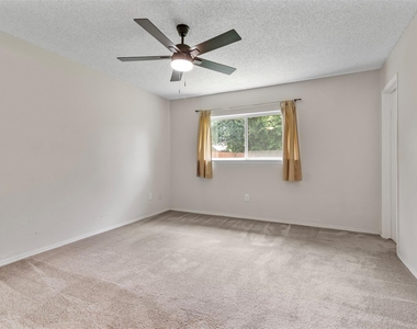 16319 Pitch Pine Drive - Photo Thumbnail 14