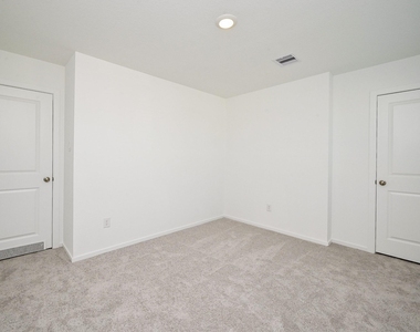 6818 Flowering Ginger Lane Lane - Photo Thumbnail 32