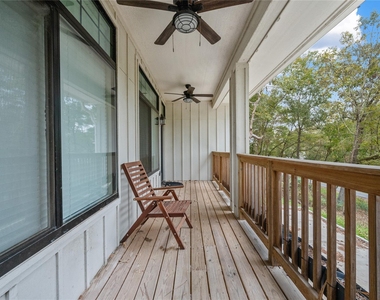 71 White Oak Street - Photo Thumbnail 4