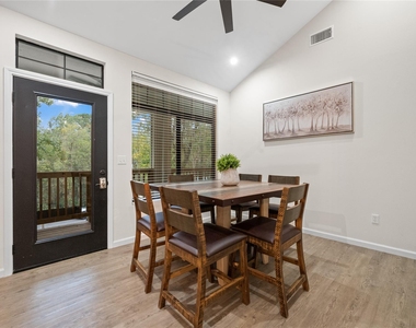71 White Oak Street - Photo Thumbnail 12