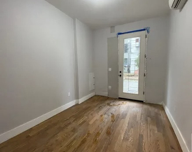 325 Putnam Avenue - Photo Thumbnail 8