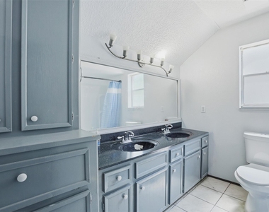 20713 Harvest Hill Lane - Photo Thumbnail 11