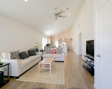 21534 Cypress Trellis Drive - Photo Thumbnail 5