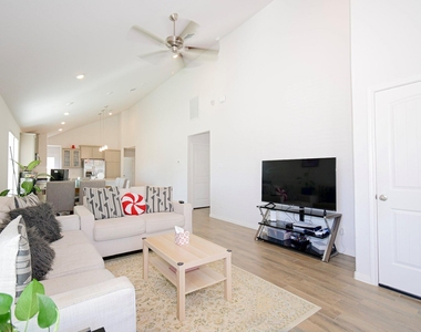 21534 Cypress Trellis Drive - Photo Thumbnail 8