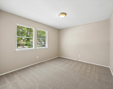 15110 Buxley Street - Photo Thumbnail 8