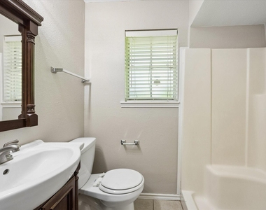15110 Buxley Street - Photo Thumbnail 6