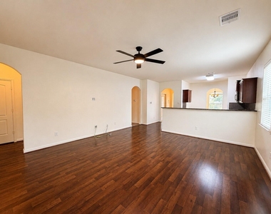 8739 Leclaire Meadow Drive - Photo Thumbnail 9
