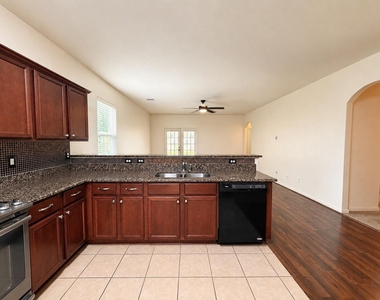 8739 Leclaire Meadow Drive - Photo Thumbnail 6