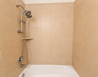 8739 Leclaire Meadow Drive - Photo Thumbnail 17