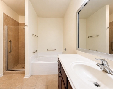 8739 Leclaire Meadow Drive - Photo Thumbnail 12